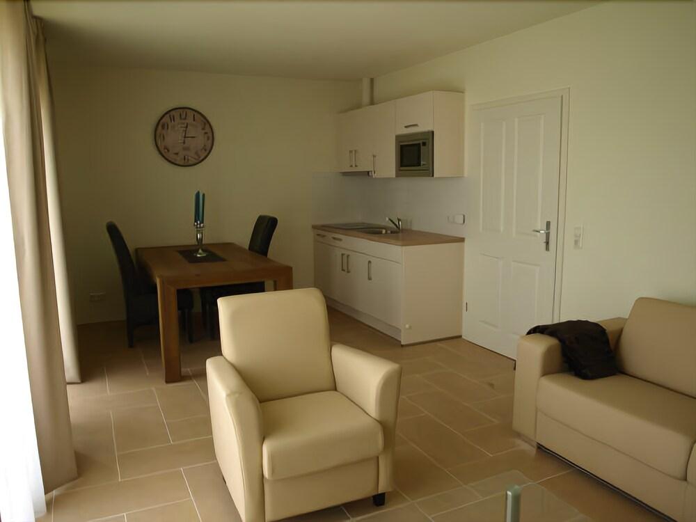 Bunde  Hotel Garni Am Lindenhof Bunde מראה חיצוני תמונה